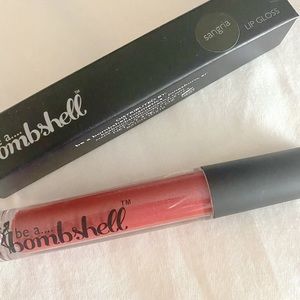 Be a Bombshell Lip Gloss